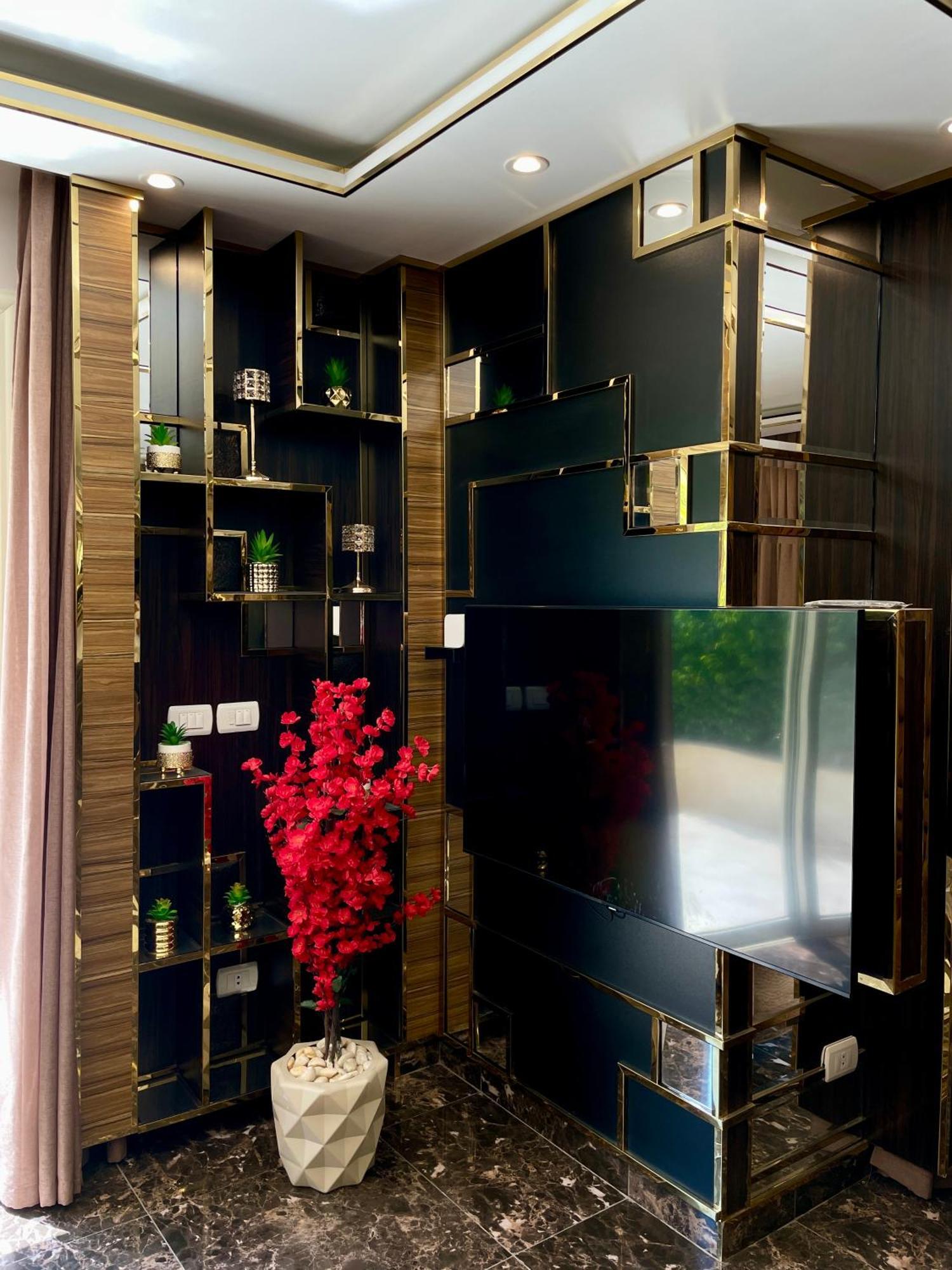 Direct On The Pool 3br Luxury Apartment Cairo