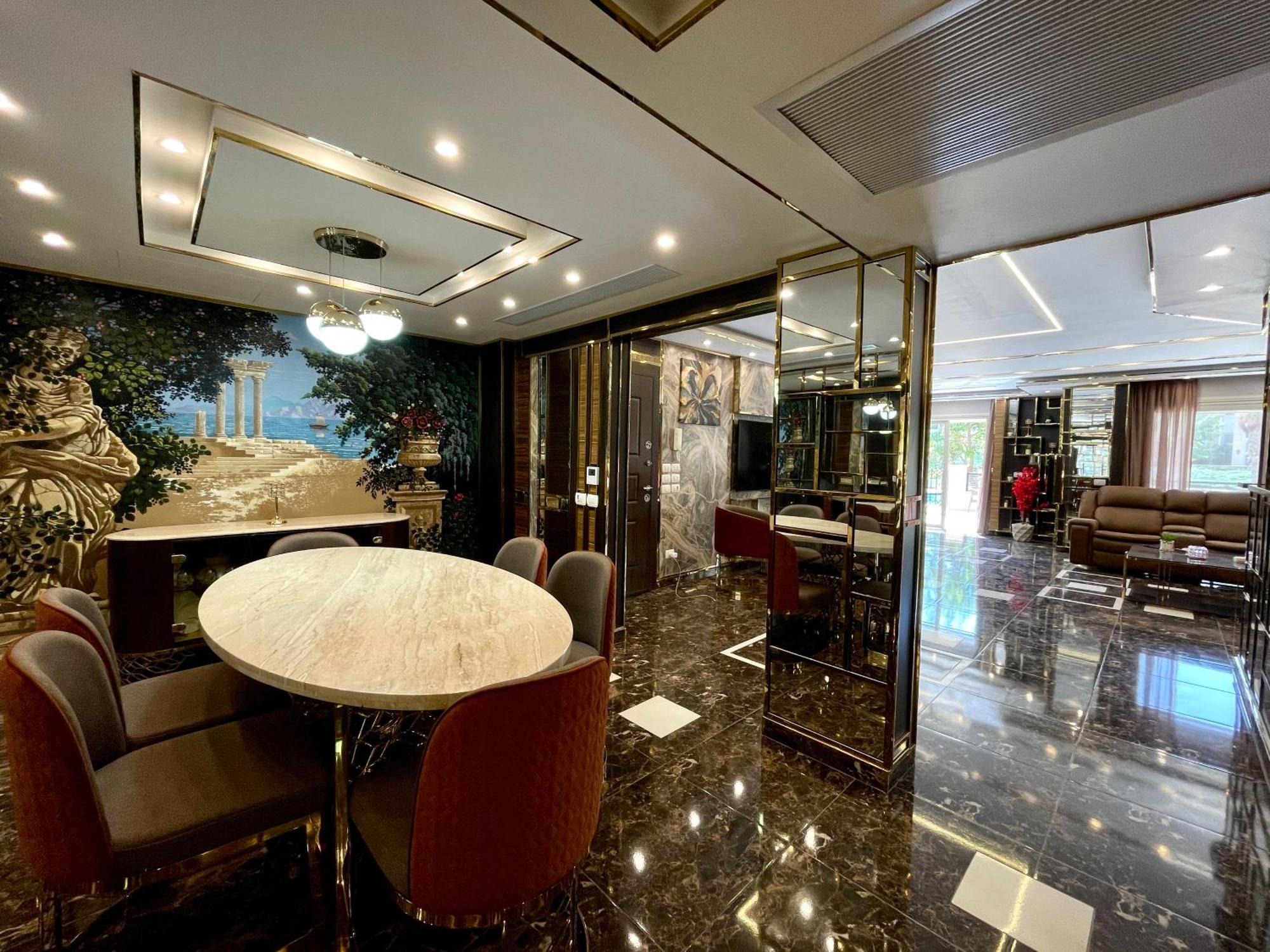 Direct On The Pool 3br Luxury Cairo