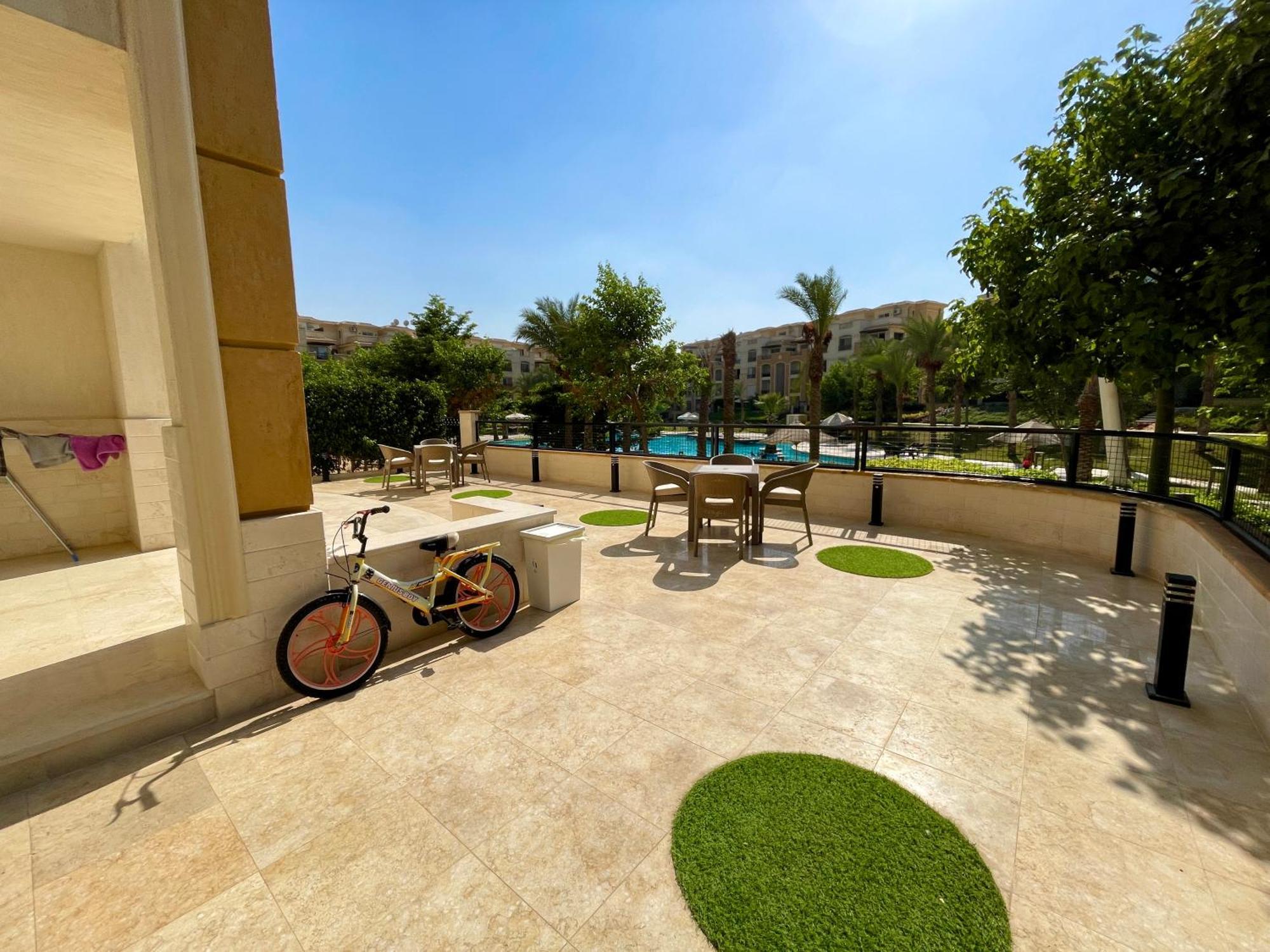 Direct On The Pool 3br Luxury Cairo